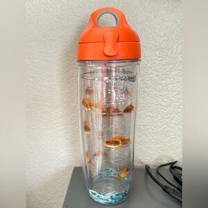 Tervis Goldfish 20 oz. Insulated Water Bottle Tumbler